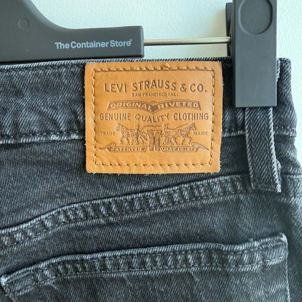 Levi's Premium Wedgie Bootcut Jeans in Black Size 26x30 - Picture 3 of 7